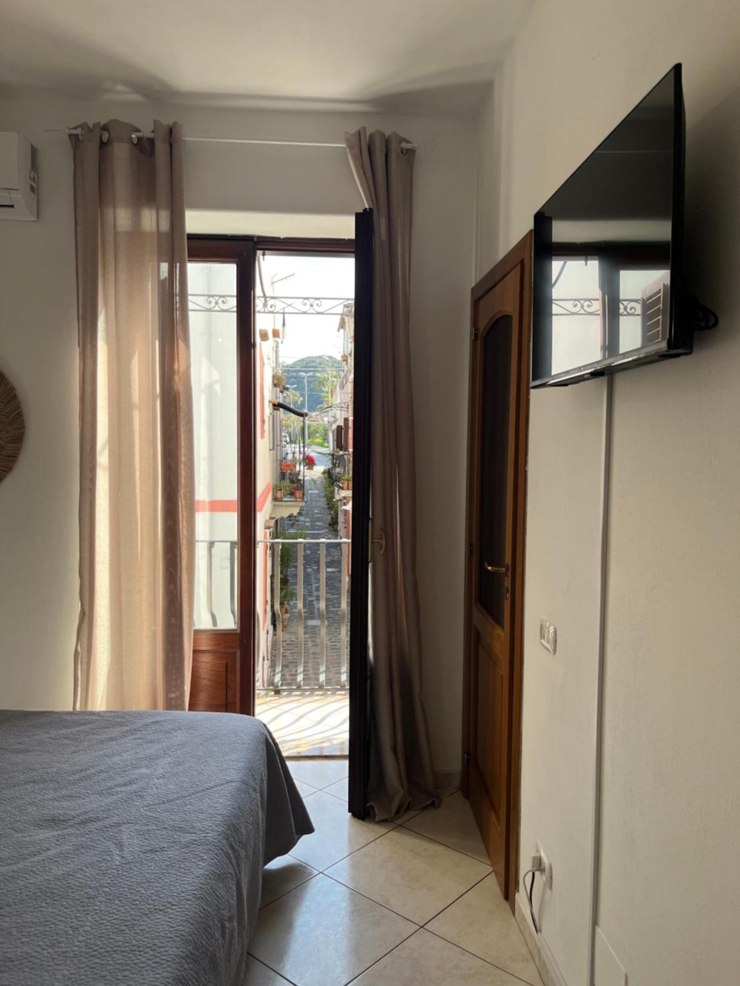 Casa Maruzzella Apartment Đảo Lipari Ngoại thất bức ảnh